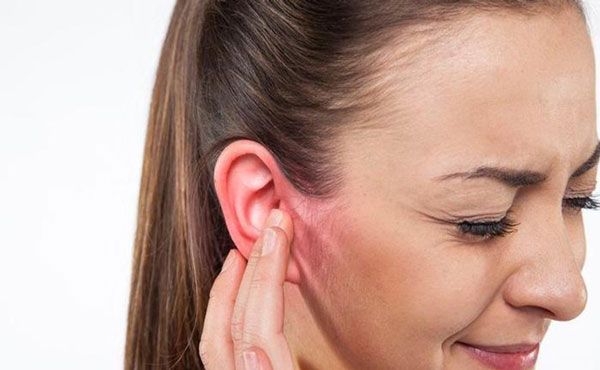 Căng thẳng có thể là nguyên nhân nổi mụn trong tai