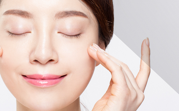 serum trắng da se khít lỗ chân lông