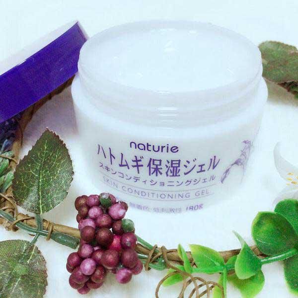 Gel dưỡng ẩm Naturie Skin Conditioning Nhật Bản