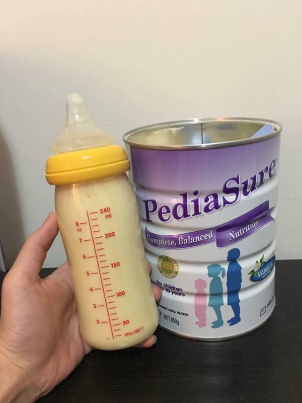 Sữa PediaSure Úc giúp bé 1 tuổi tăng cân đều đặn