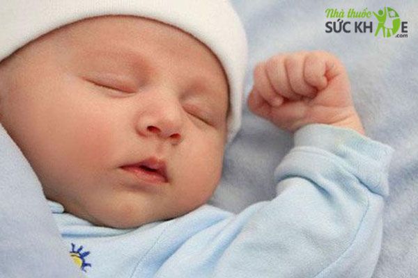 Giấc ngủ đối với trẻ sơ sinh rất quan trọng giúp não phát triển