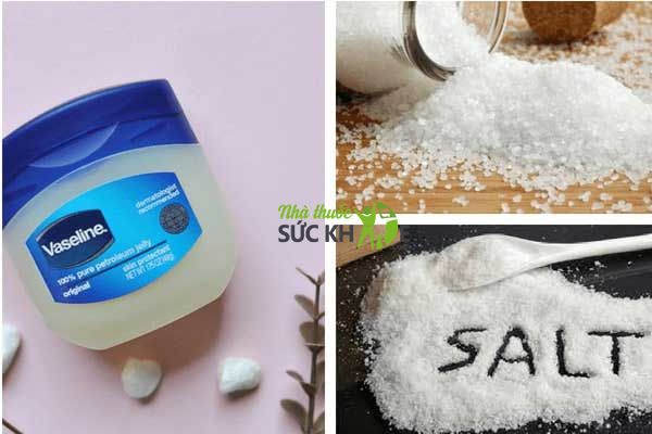 Tẩy da chết môi bằng đường, muối và vaseline