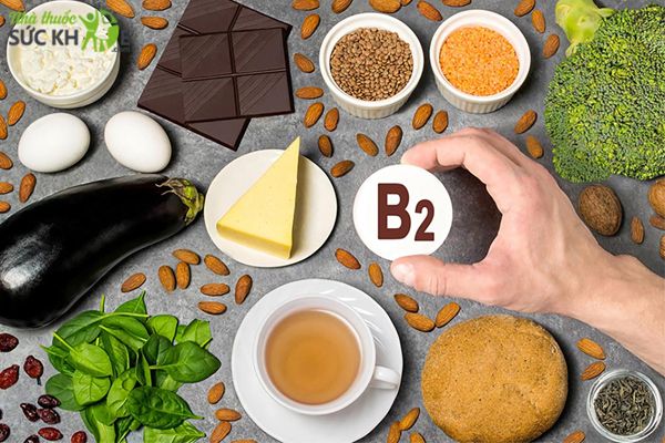 Vitamin B2 nuôi dưỡng chân tóc chắc khỏe