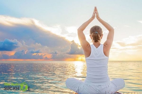 Bổ sung Vitamin D3 cho người lớn nhờ tắm nắng