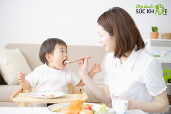 Siro tăng đề kháng còn giúp trẻ tiêu hóa tốt, ăn ngon miệng hơn