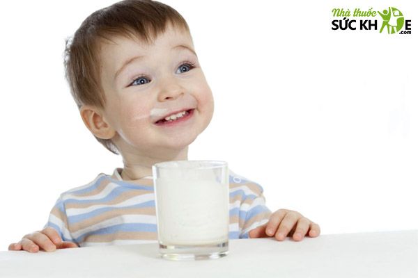 Sữa non tăng cân cho bé