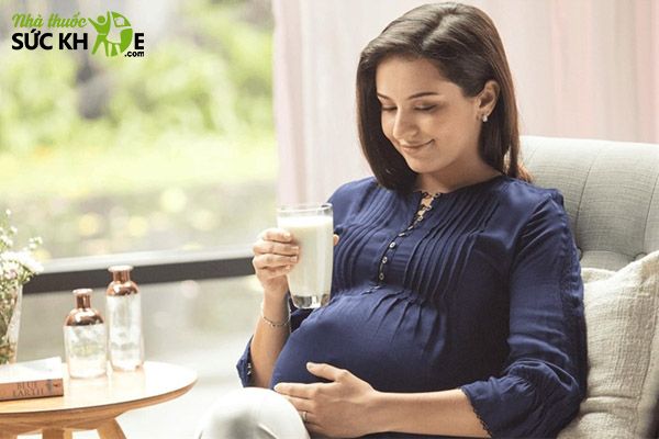 Luôn giữ tâm trạng vui vẻ trong suốt quá trình mang thai