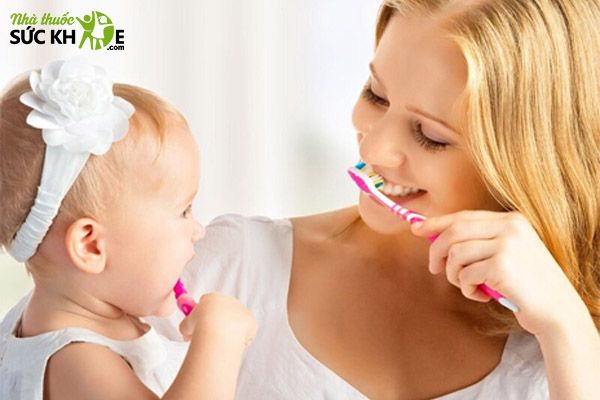 Có 4 loại bàn chải đánh răng cho trẻ em có trên thị trường