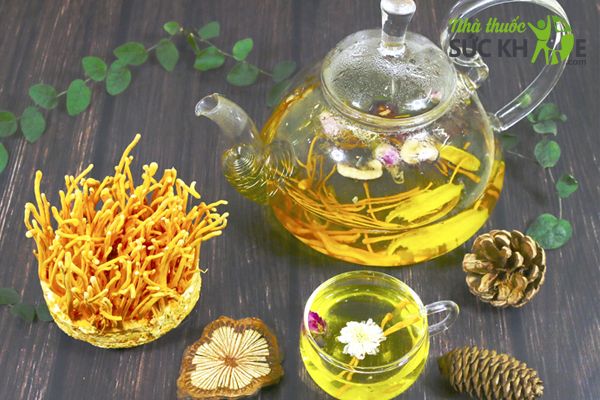 Cách sử dụng đông trùng hạ thảo ngâm mật ong hiệu quả 