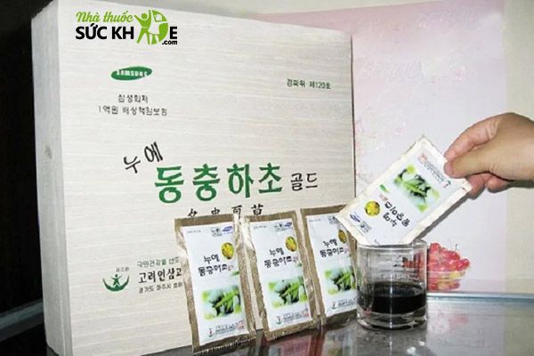 Đông trùng hạ thảo Hàn Quốc dạng nước GreenBio 60 gói