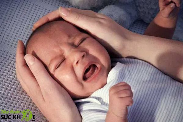 Chế độ dinh tưỡng thiếu hụt có thể khiến bé ngủ không ngon giấc
