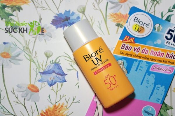 Kem chống nắng Biore UV Perfect Block Milk Moisture