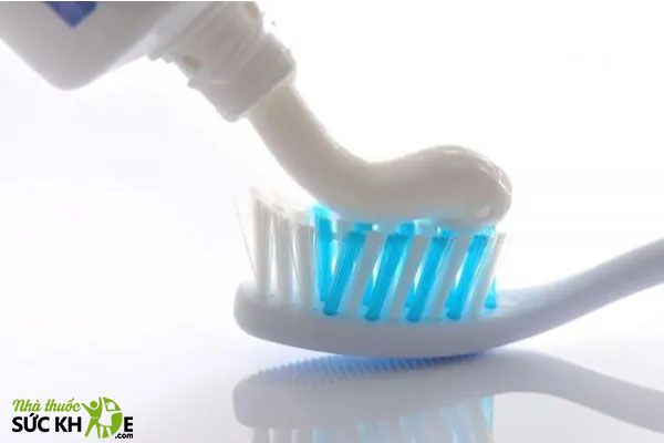 TOP 15+ kem đánh răng được nha sĩ khuyên dùng