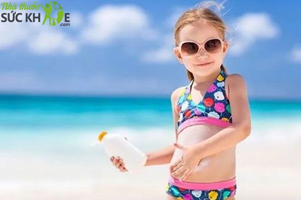 Tại sao cần sử dụng kem chống nắng cho trẻ em