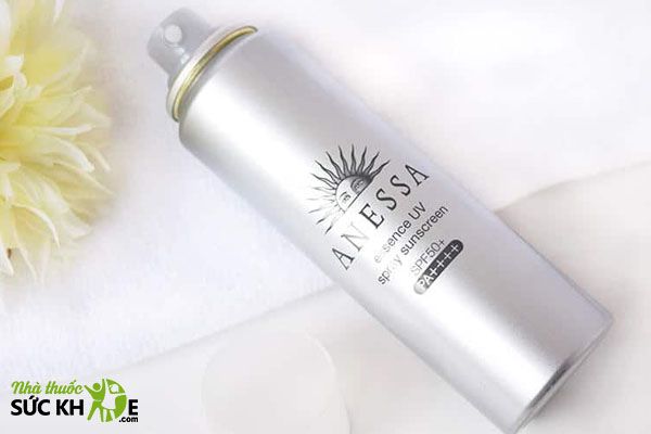 Kem chống nắng Anessa cho da hỗn hợp thiên dầu Essence UV Spray Sunscreen