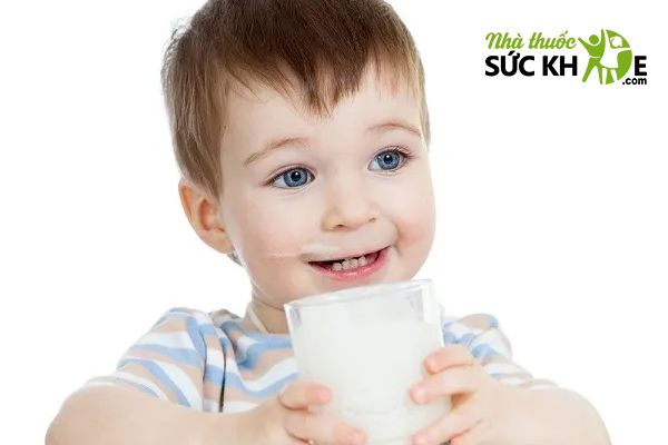 Sữa tăng chiều cao cho bé 1 tuổi giúp con phát triển chiều cao vượt trội