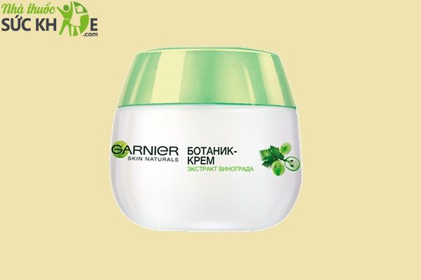 Kem dưỡng Garnier Skin Naturals Botanic