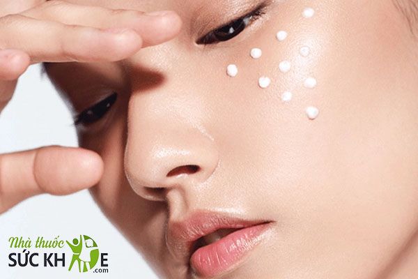 Thoa lại kem chống nắng cho da sau 4h