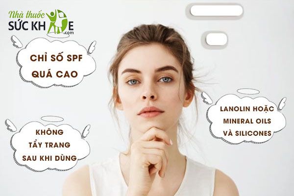 Những nguyên nhân phổ biến khiến dùng kem chống nắng bị mọc mụn