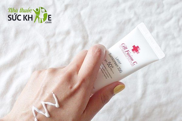 Kem chống nắng cho da dầu mụn nhạy cảm được bác sĩ khuyên dùng Cell Fusion C Laser Sunscreen