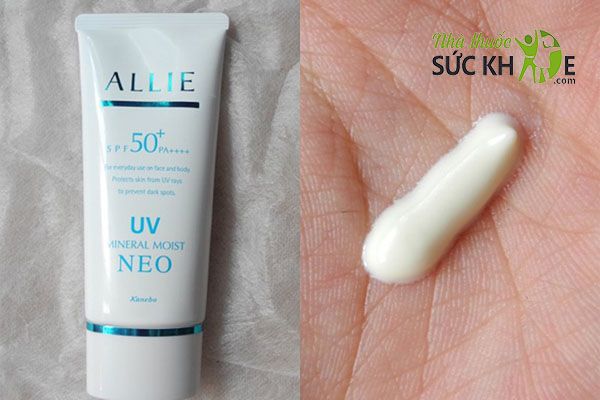 Kem chống nắng kanebo Allie Uv Mineral Moist