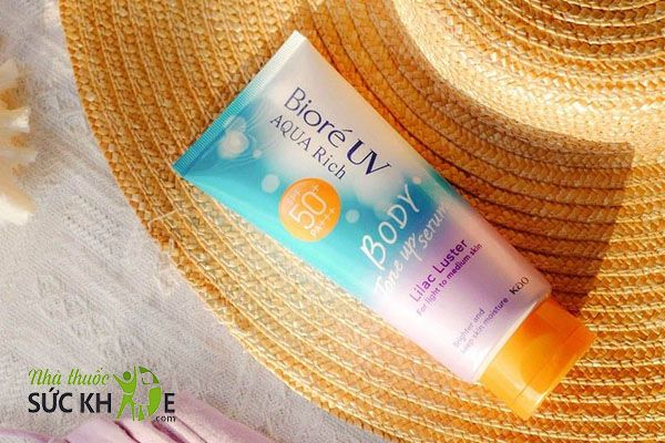 Biore UV Aqua Rich Body Tone Up Serum Peach Pearly