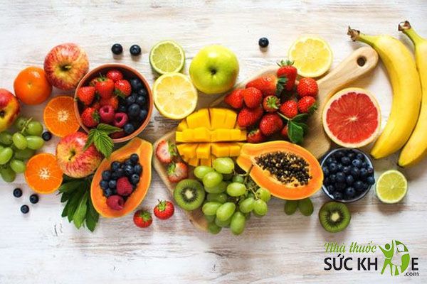 Kẹo Vitamin tổng hợp cho bé chứa thành phần chiết xuất từ thiên nhiên