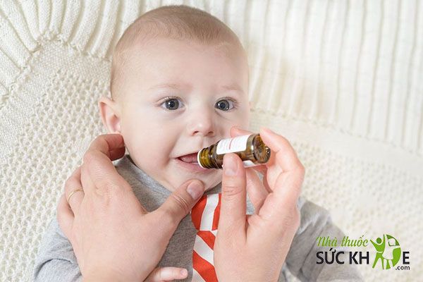 Kiểm so&aacute;t đ&uacute;ng liều lượng bổ sung Vitamin D3 cho b&eacute;