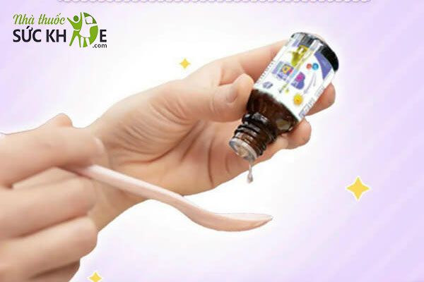 Mẹ có thể cho bé uống trực tiếp hoặc pha với nước