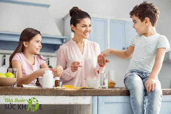 Không tự ý tăng liều khi dùng Vitamin cho bé