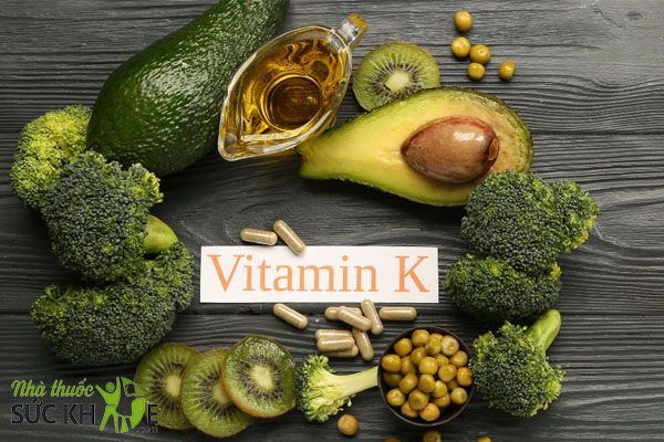 Vitamin K có trong những loại rau quả xanh đậm