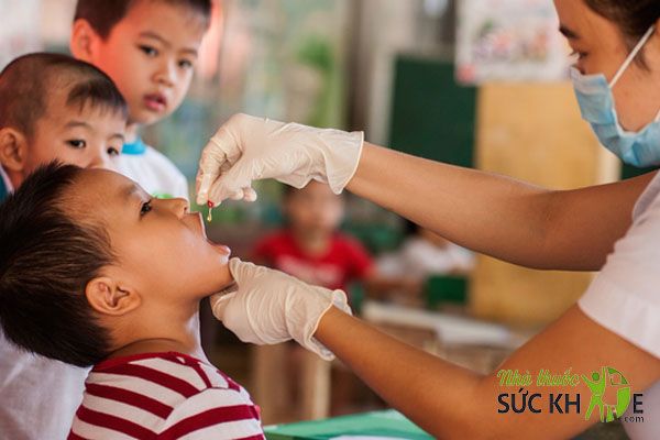 Bổ sung Vitamin A đúng liều khuyến cáo cho bé