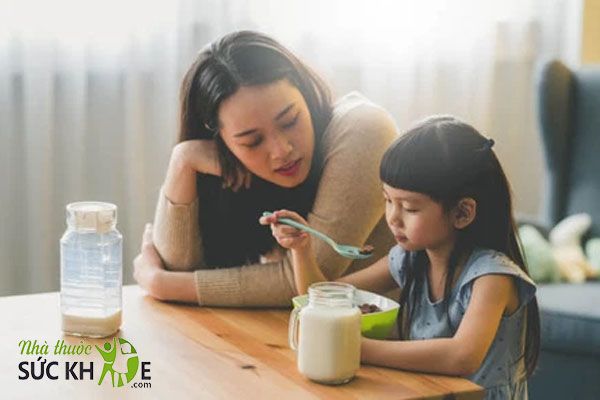 Xây dựng chế độ dinh dưỡng khoa học cho bé