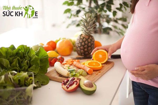 Vitamin C DHC bà bầu uống được không?