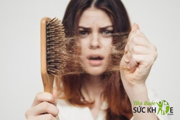 Vitamin D cải thiện nấm da dầu, ngăn ngừa rụng tóc