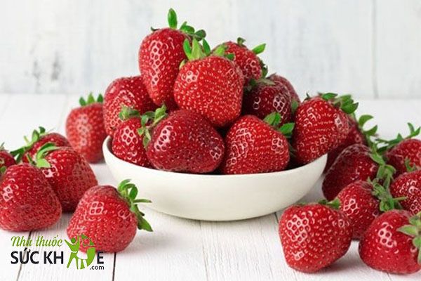 Ăn dâu tây giảm cân
