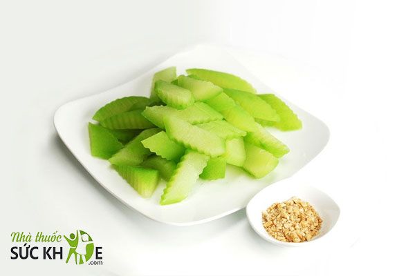 Bí xanh luộc chấm muối vừng