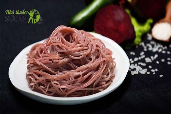 Bún gạo lứt nấu thịt băm