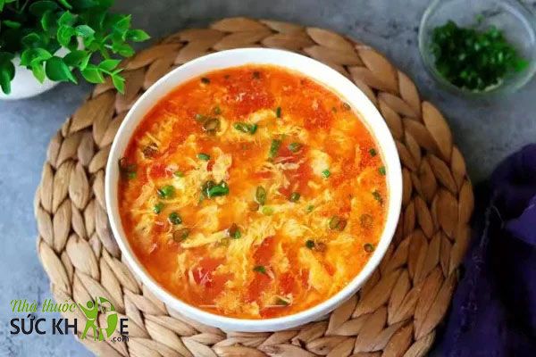 Ăn canh trứng nấu cà chua giúp giảm 2kg trong 1 tuần
