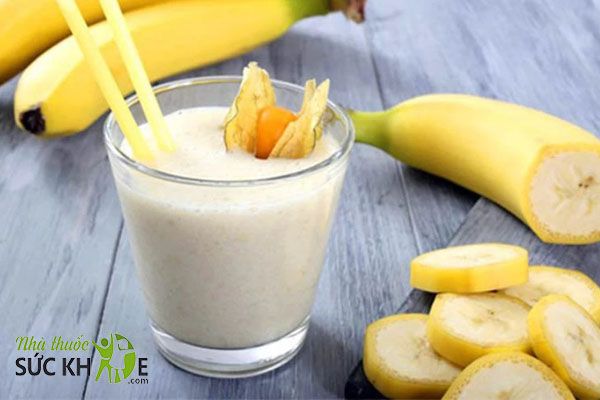 Sữa tươi không đường và chuối
