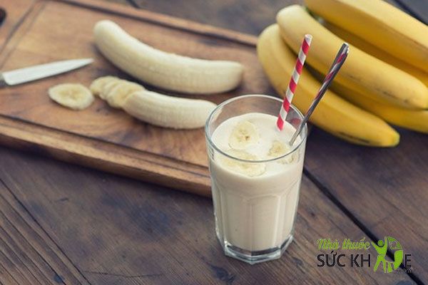 Ăn chuối cùng sữa tươi không đường