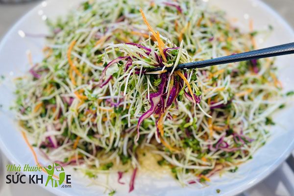 Salad rau củ trộn