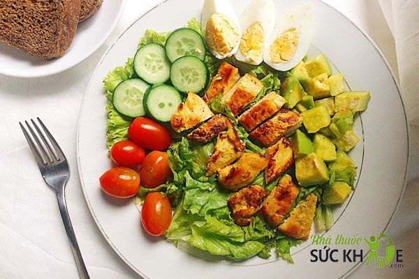 Salad trộn ức gà