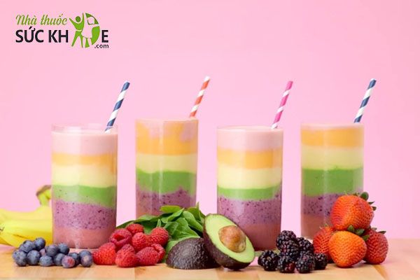 Uống sinh tố với lượng vừa đủ