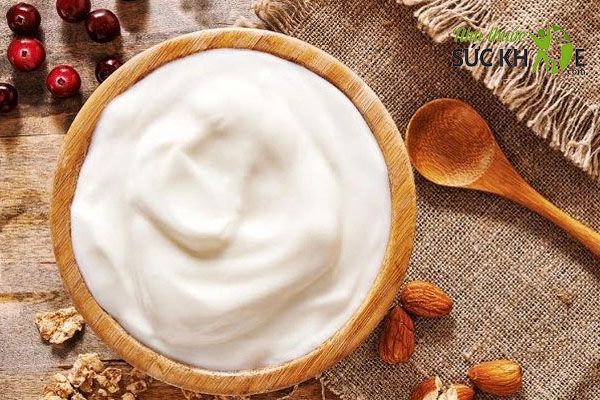 Sử dụng sữa chua không đường trong thực đơn giảm cân
