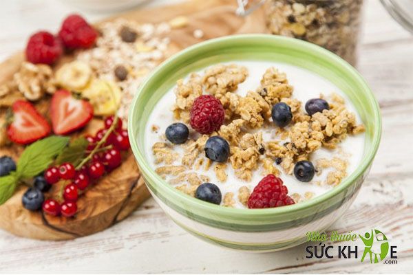 Thêm sữa chua vào thực đơn bữa sáng
