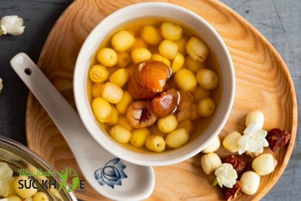 Chè hạt sen long nhãn
