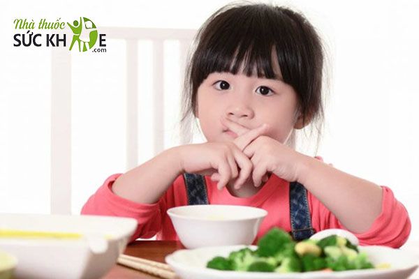 Có rất nhiều nguyên nhân khiến trẻ biếng ăn