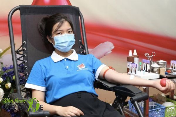 Chị em đến tháng không nên đi hiến máu