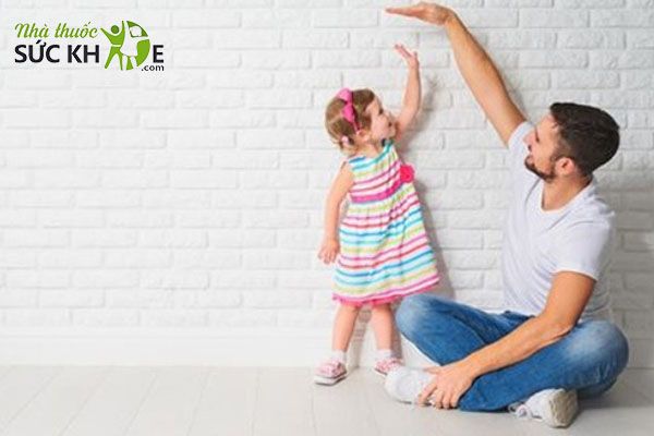 Tùy thuộc vào tình trạng sức khỏe của bé để lựa chọn sữa bột